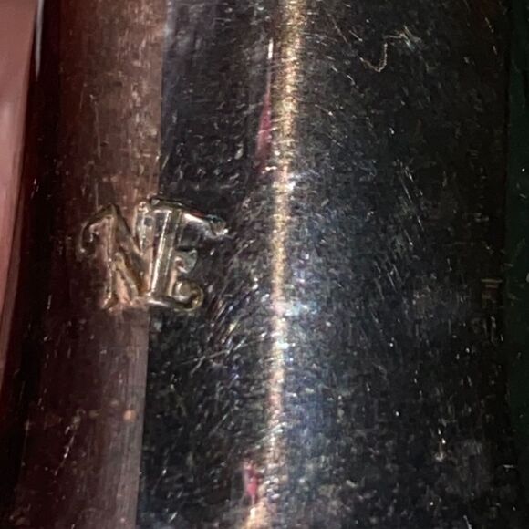 New England Collectors Society Bell King on Throne Silver Plate 3 x 1.25 - Picture 4 of 9